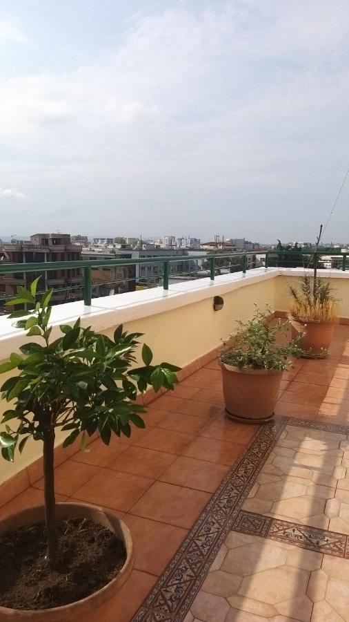Erina Luxury Apartment Tiranë Ngoại thất bức ảnh